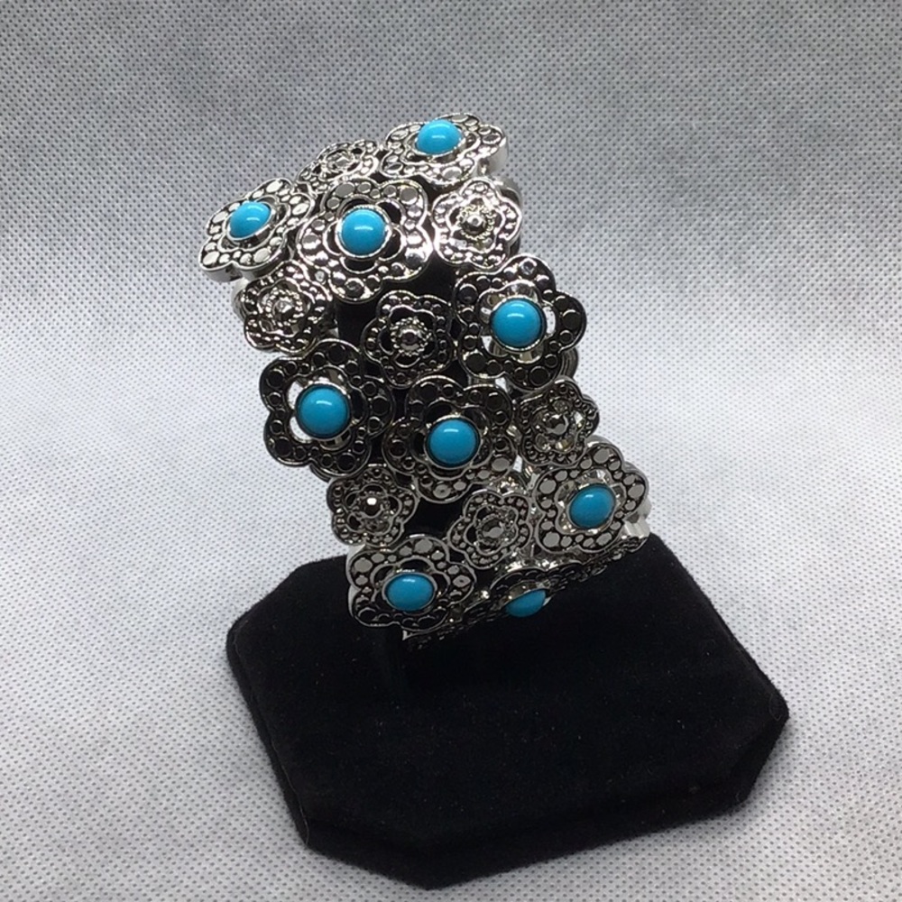 Bracelet - Picture 3 of 3